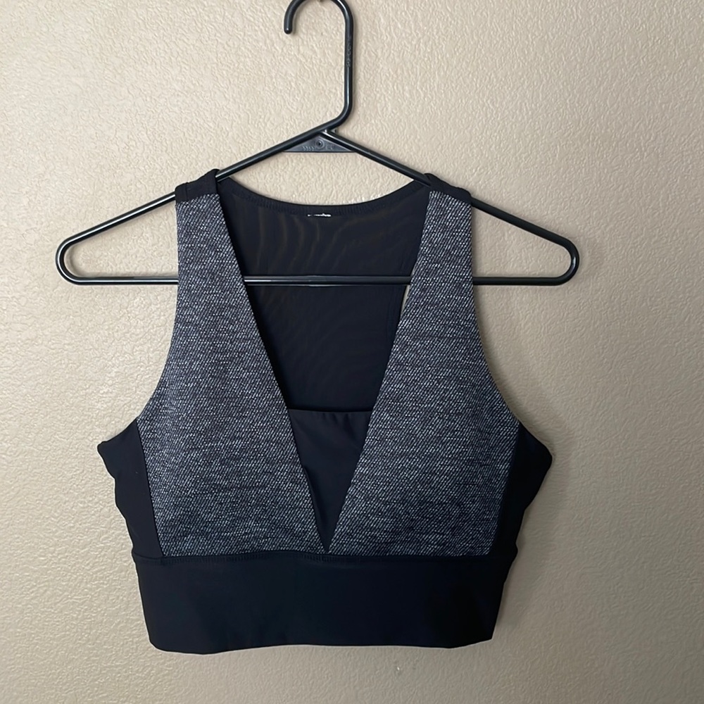 Mondetta Sports Top